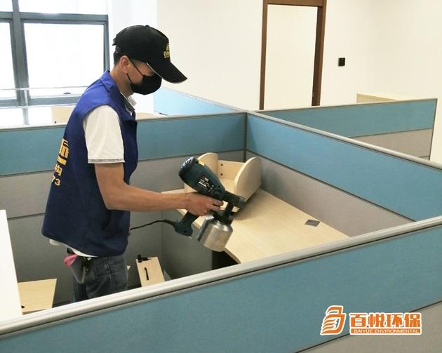 百悅環(huán)保推薦：汽車車內(nèi)如何除甲醛，甲醛又從哪來？
